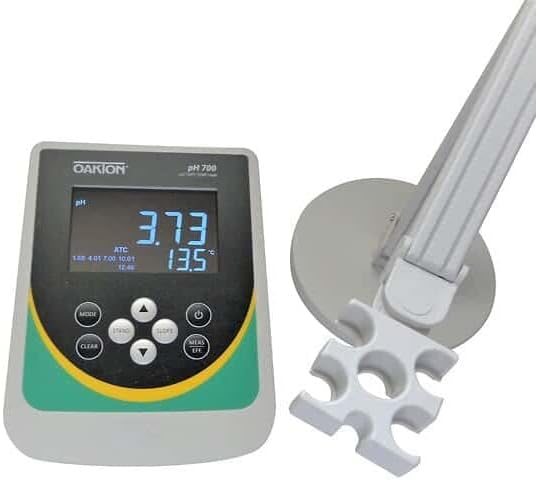 Oakton pH 700 Benchtop Meter with Probe Stand