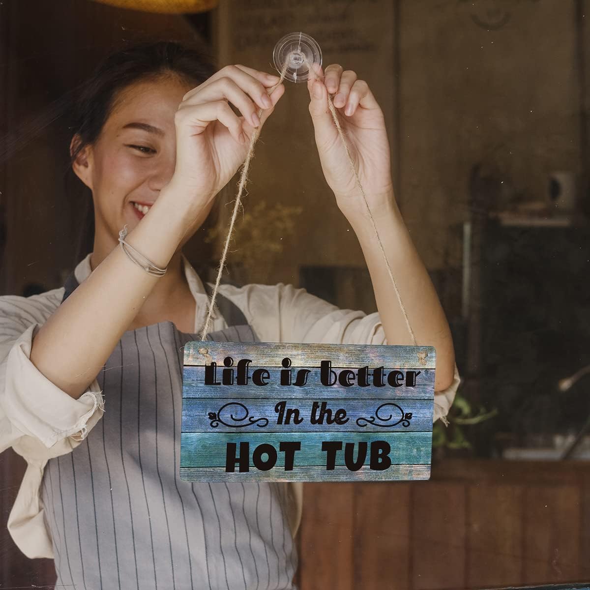 Qious Hot Tub Sign Funny Farmhouse Life is Better in the Hot Tub Wooden Hanging Sign Rustic Retro Wall Art Decor for Home Decoration 12 x 6 Inches…