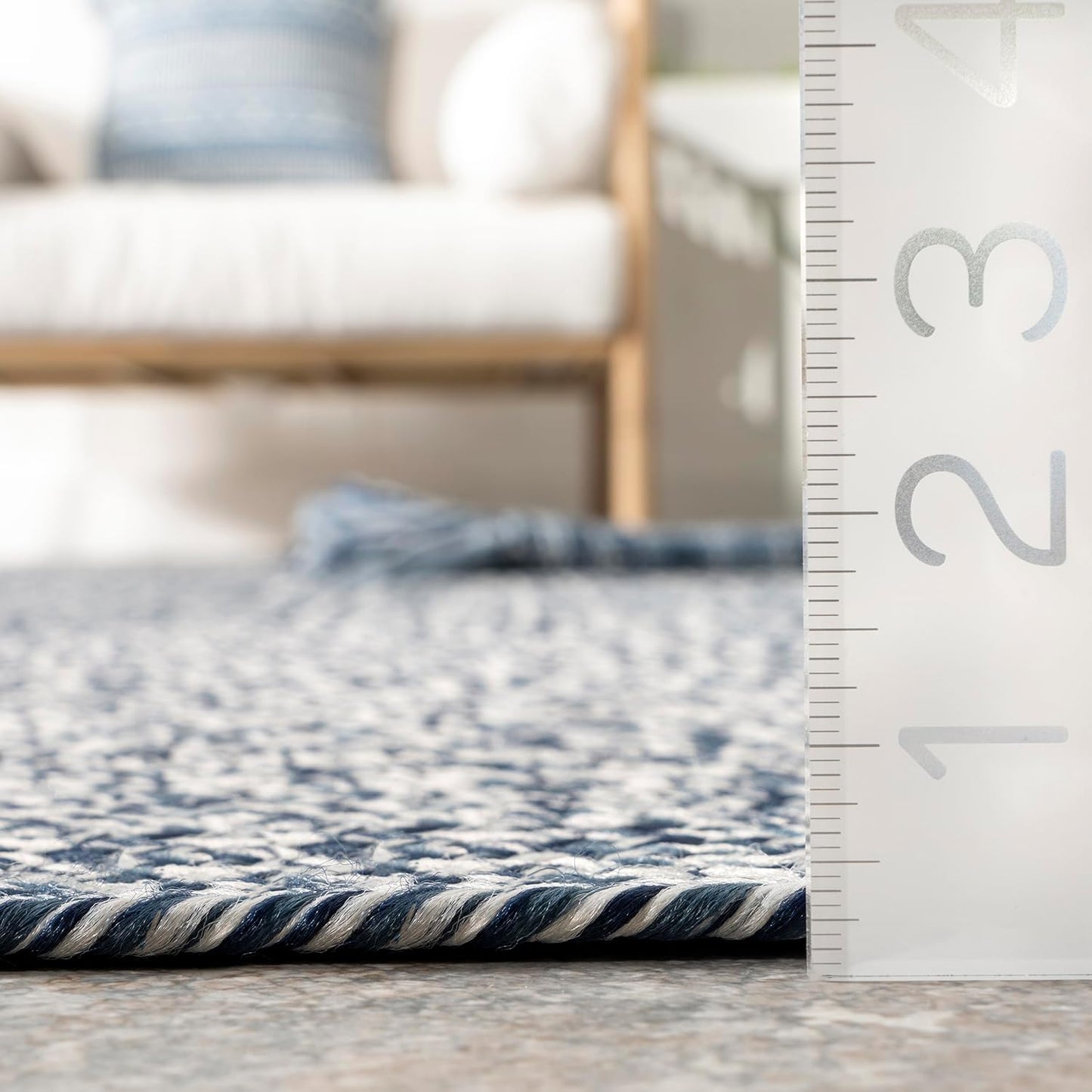 nuLOOM 6' x 9' Solid Hand Braided Indoor/Outdoor Area Rug, Pet-Friendly, High Traffic, Weather Resistant, for Patio, Balcony, Bedroom, Living, Dining Room, Wynn Navy