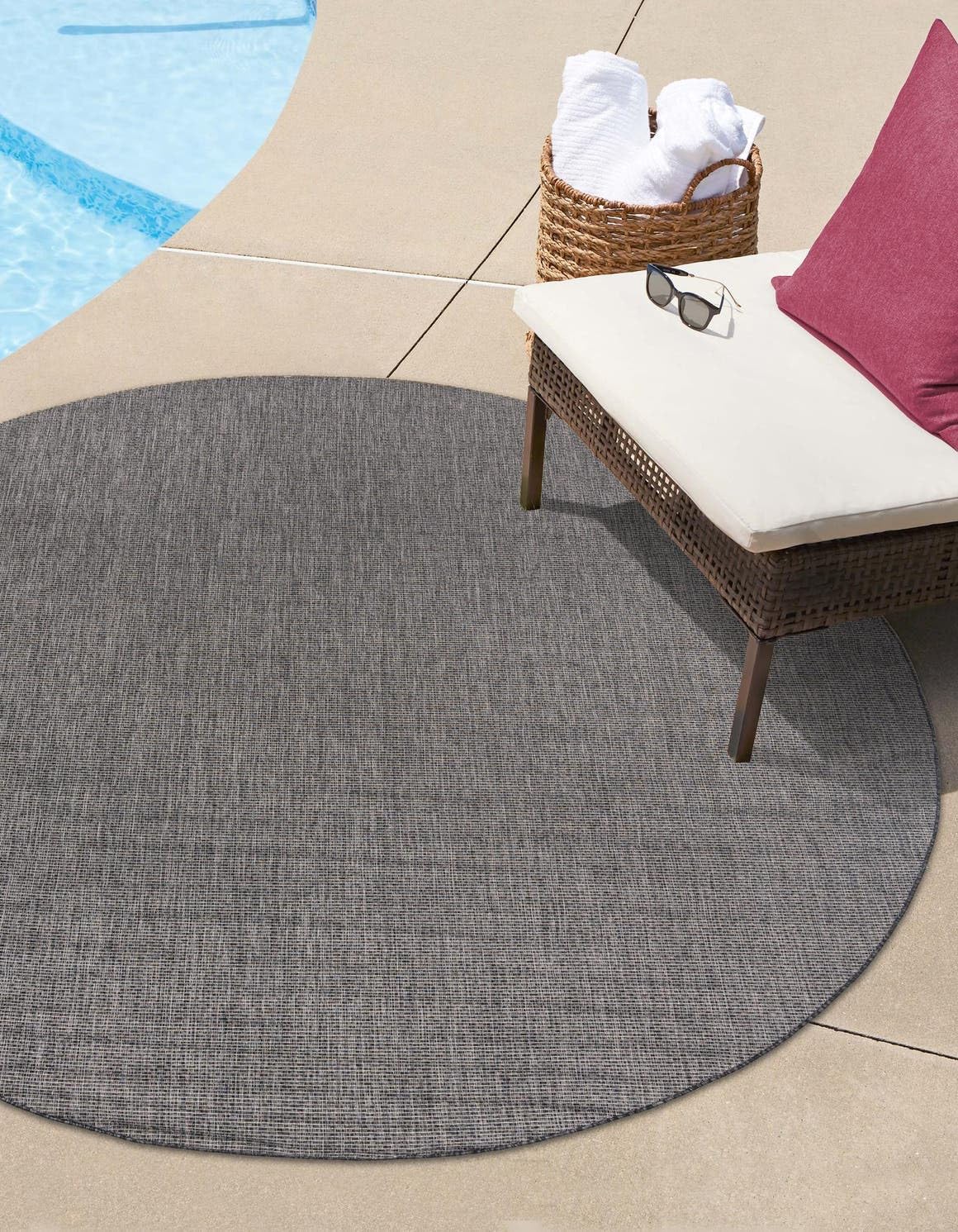 Unique Loom Outdoor Solid Collection Area Rug (10' Round Black/Ivory)