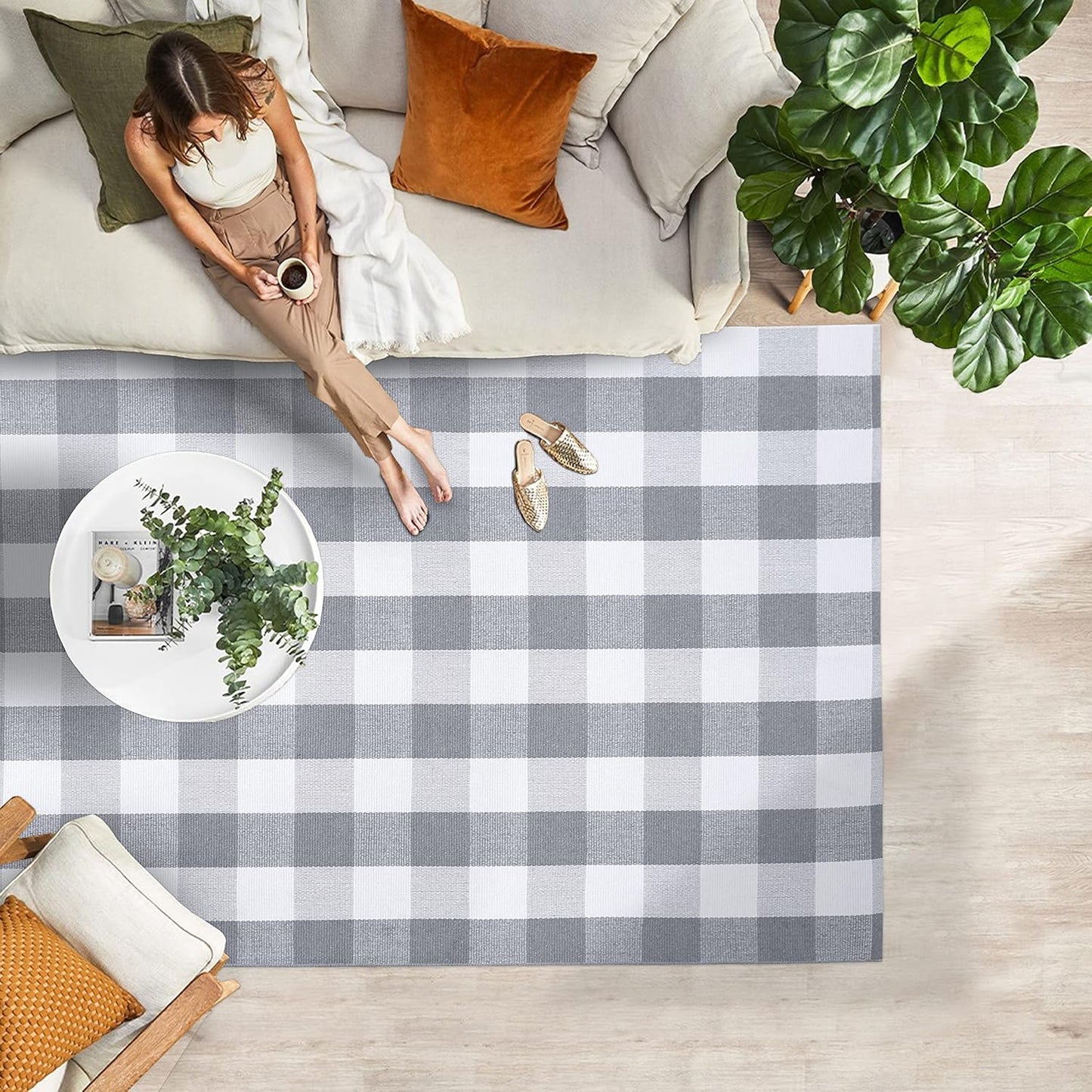 IOHOUZE Buffalo Plaid Checkered Rug 4x6 Ft Front Door Mats, Washable Area Rugs for Front Porch Decor, Spring Summer Welcome Mats Outdoor, Gray White Rug for Farmhouse/Entryway/Home Entrance