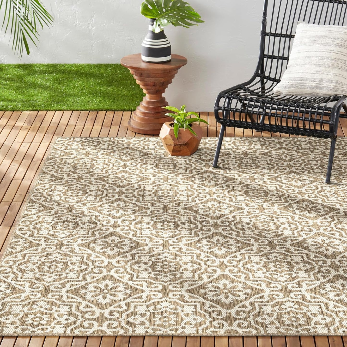 Nicole Miller New York Patio Country Julia Transitional Geometric Indoor/Outdoor Area Rug, Brown/Beige, 7'9"x10'2"
