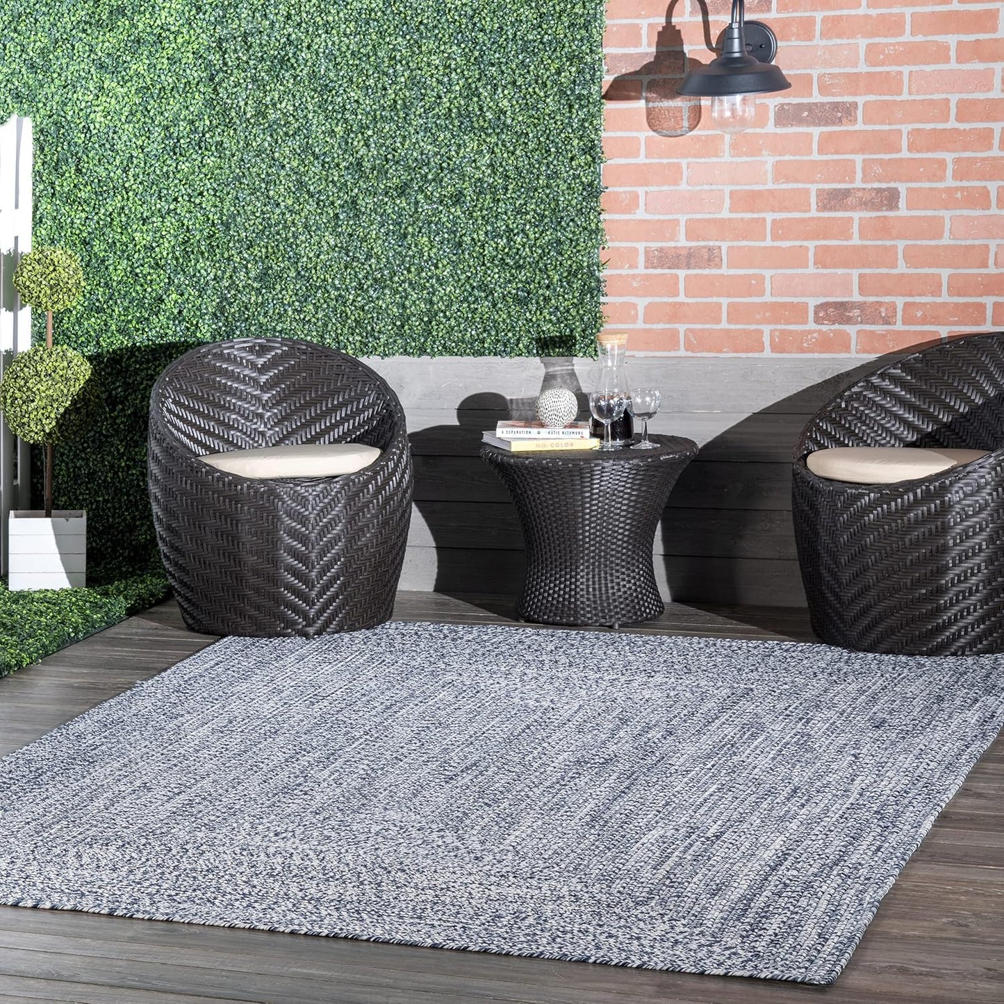 nuLOOM 10' x 14' Solid Hand Braided Indoor/Outdoor Area Rug, Pet-Friendly, High Traffic, Weather Resistant, for Patio, Balcony, Bedroom, Living, Dining Room, Wynn Navy