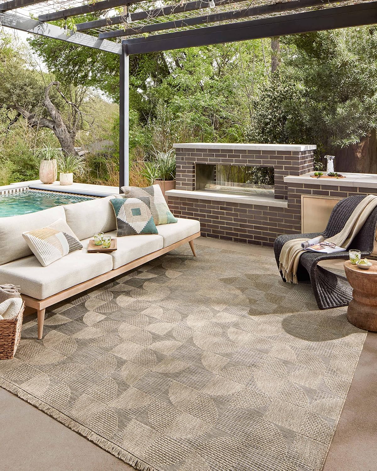 Loloi Dawn Collection Indoor/Outdoor DAW-08 Beige 6'-4" x 9'-2" Area Rug