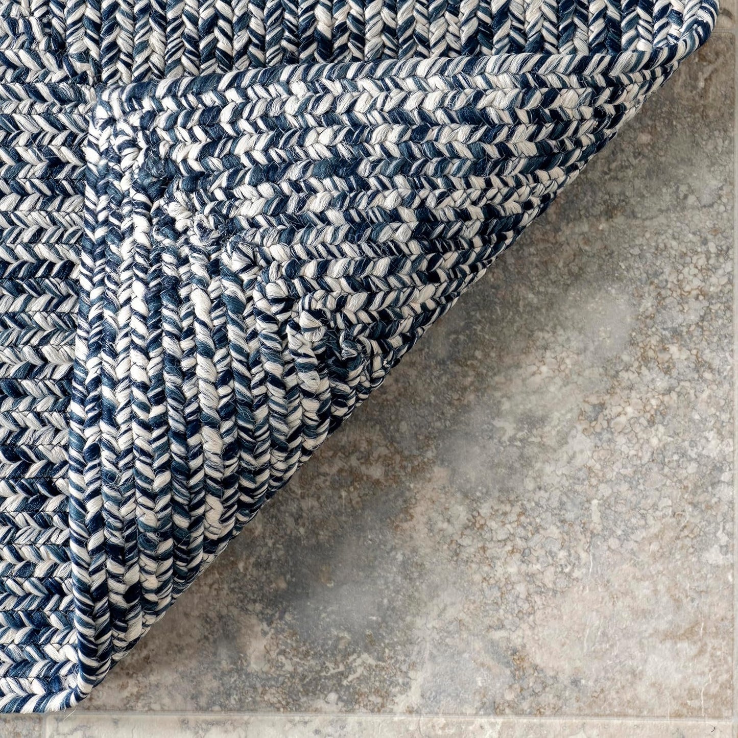 nuLOOM 2' x 3' Solid Hand Braided Indoor/Outdoor Area Rug, Pet-Friendly, High Traffic, Weather Resistant, for Patio, Balcony, Bedroom, Living Room, Dining Room, Wynn Navy