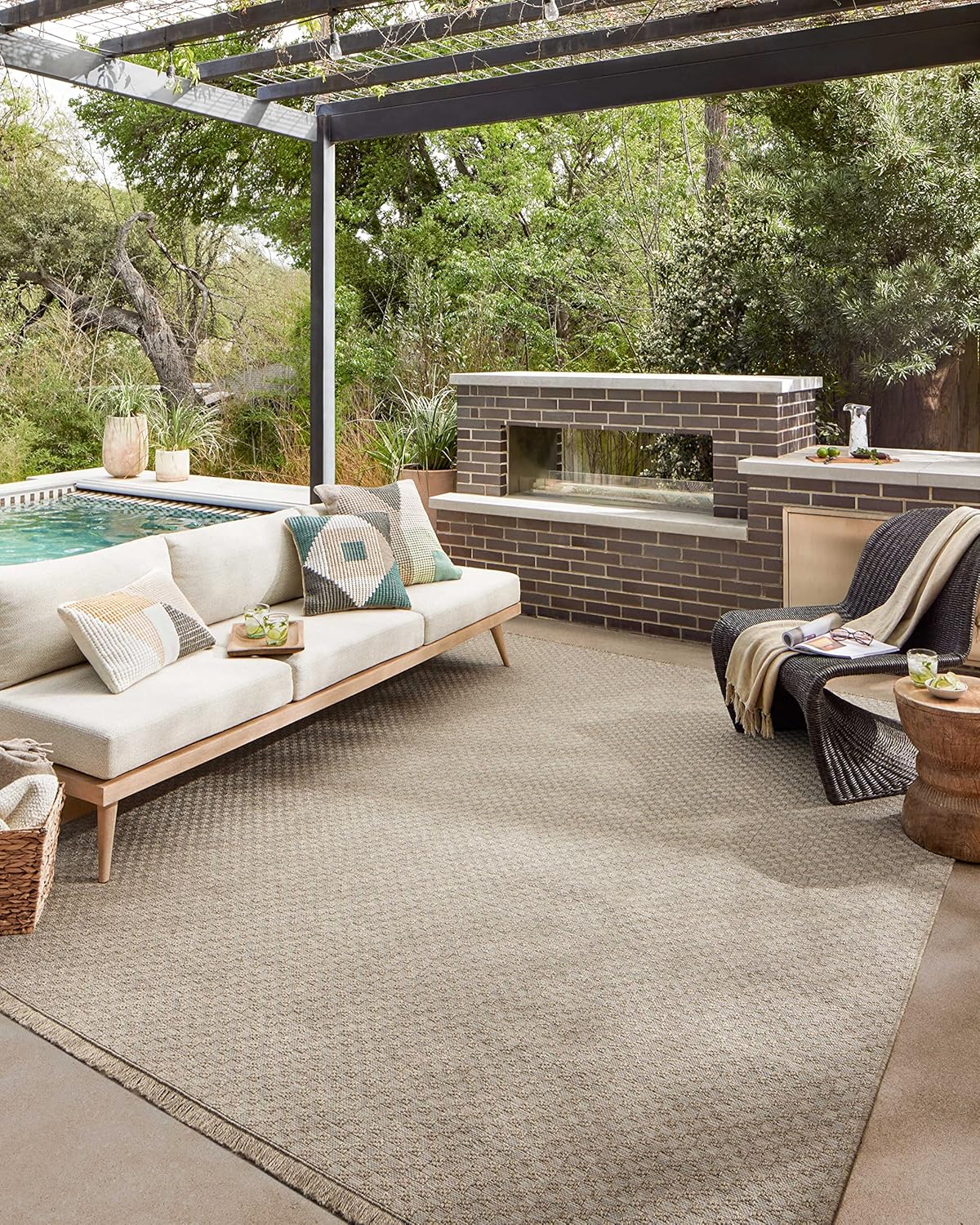 Loloi Dawn Collection Indoor/Outdoor DAW-02 Tan 2'-3" x 7'-7" Runner Rug